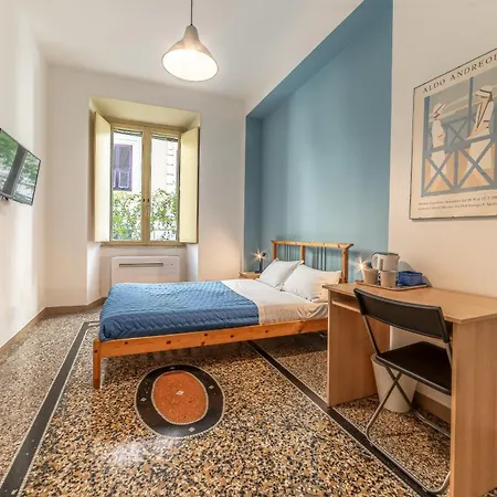 Azzurra B&B - Metro Lodi * Roma